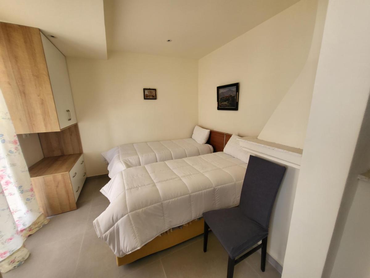 Blue Heaven Apartment Sarandë Buitenkant foto