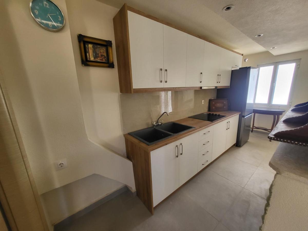 Blue Heaven Apartment Sarandë Buitenkant foto