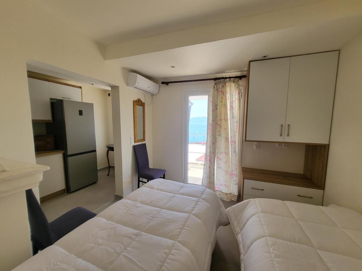 Blue Heaven Apartment Sarandë Buitenkant foto